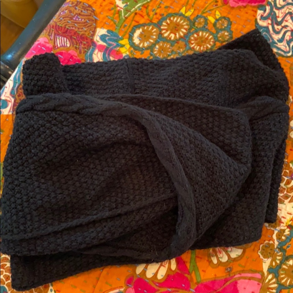 Black Scarf